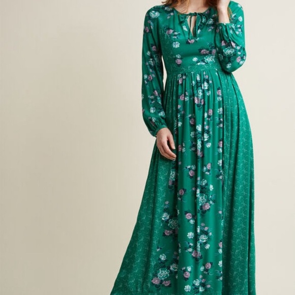 Modcloth Dresses & Skirts - Modcloth Green Floral Long Sleeve Maxi Dress XXS